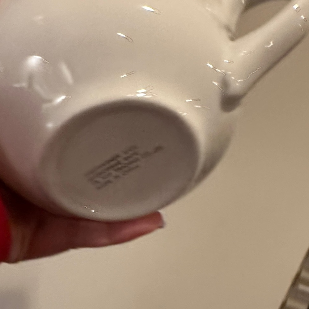Vintage Set of Red Heart Ceramic Mugs (2) - Picture 2 of 12